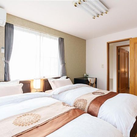 F2-Luxury Guest House in Tokyo Shinjuku Bagian luar foto